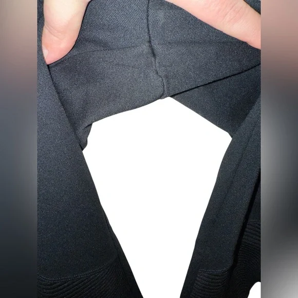 Assets Spanx Leggings Size Small 20305R Moto Faux Leather Ponte Black - Picture 4 of 8